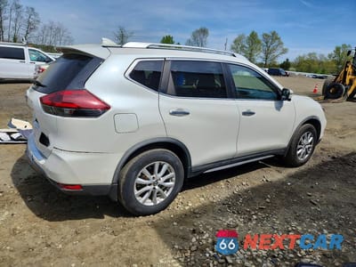 Trzecie zdjęcie samochodu z tyłu: 2018 NISSAN ROGUE SV VIN:KNMAT2MV7JP508178 - miniatura