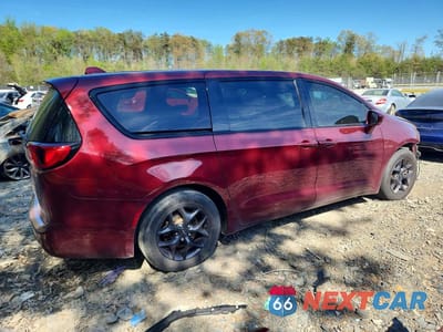 Trzecie zdjęcie samochodu z tyłu: 2018 CHRYSLER PACIFICA TOURING PLUS VIN:2C4RC1FG6JR339622 - miniatura