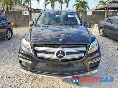 Piąte zdjęcie samochodu w środku: 2015 MERCEDES-BENZ GL 550 4MATIC VIN:4JGDF7DE5FA442804 - miniatura