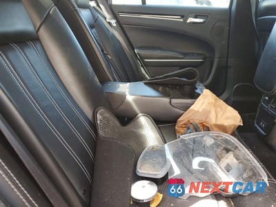 Zdjęcie 10 z 11 samochodu: 2023 CHRYSLER 300 S VIN:2C3CCABG2PH633310 - miniatura
