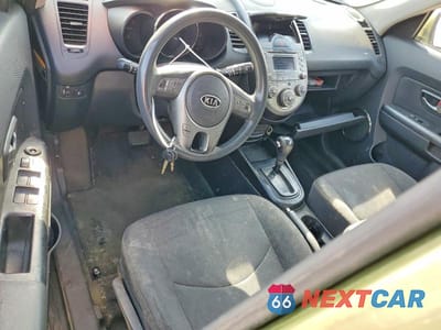 Zdjęcie 8 z 13 samochodu: 2010 KIA SOUL + VIN:KNDJT2A29A7192549 - miniatura