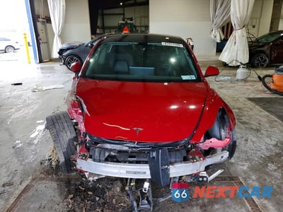 Piąte zdjęcie samochodu w środku: 2022 TESLA MODEL 3 VIN:5YJ3E1EA9NF185390 - miniatura