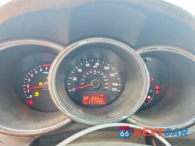 Zdjęcie 9 z 14 samochodu: 2012 KIA SORENTO LX VIN:5XYKT3A18CG303230 - miniatura