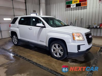 Czwarte zdjęcie samochodu z boku: 2017 GMC TERRAIN SLE VIN:2GKALMEK5H6332505 - miniatura