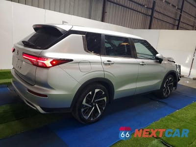 Trzecie zdjęcie samochodu z tyłu: 2022 MITSUBISHI OUTLANDER SE VIN:JA4J4UA87NZ074727 - miniatura