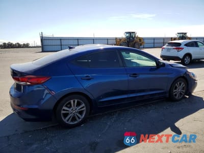 Trzecie zdjęcie samochodu z tyłu: 2018 HYUNDAI ELANTRA VALUE EDITION VIN:5NPD84LF5JH301384 - miniatura