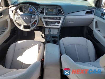 Zdjęcie 8 z 12 samochodu: 2017 HYUNDAI SONATA SE VIN:5NPE24AF2HH572857 - miniatura