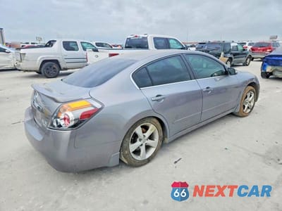 Trzecie zdjęcie samochodu z tyłu: 2007 NISSAN ALTIMA 3.5 SE VIN:1N4BL21E77C136386 - miniatura