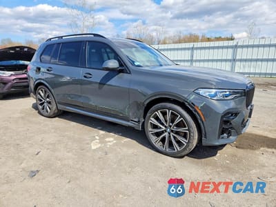 Czwarte zdjęcie samochodu z boku: 2022 BMW X7 M50I VIN:5UXCX6C00N9J04917 - miniatura