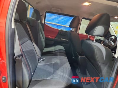 Zdjęcie 10 z 12 samochodu: 2022 TOYOTA TACOMA SR5 V6 VIN:3TYCZ5AN6NT067334 - miniatura