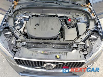 Zdjęcie 12 z 13 samochodu: 2022 VOLVO XC60 B5 MOMENTUM VIN:YV4L12DK5N1002472 - miniatura