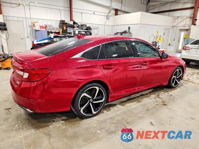 Trzecie zdjęcie samochodu z tyłu: 2018 HONDA ACCORD SPORT VIN:1HGCV2F37JA001414 - miniatura