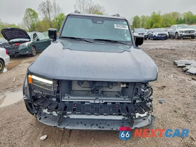 Piąte zdjęcie samochodu w środku: 2025 TOYOTA LAND CRUISER BASE VIN:JTEABFAJ8S5011905 - miniatura