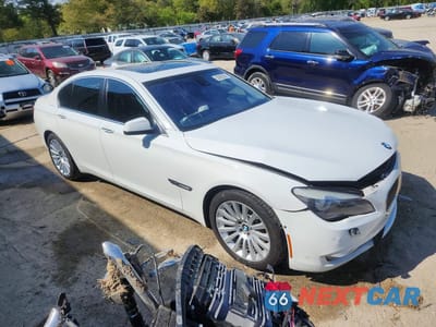 Czwarte zdjęcie samochodu z boku: 2012 BMW 750 XI VIN:WBAKC6C57CDX99361 - miniatura