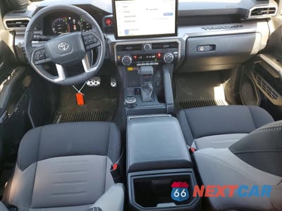 Zdjęcie 8 z 12 samochodu: 2025 TOYOTA TACOMA TRD SPORT VIN:3TMLB5JN0SM109296 - miniatura