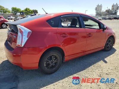 Trzecie zdjęcie samochodu z tyłu: 2014 TOYOTA PRIUS TWO VIN:JTDKN3DU9E1775939 - miniatura