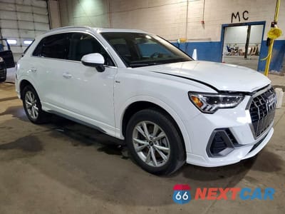 Czwarte zdjęcie samochodu z boku: 2024 AUDI Q3 PREMIUM S LINE 45 VIN:WA1DECF32R1054763 - miniatura