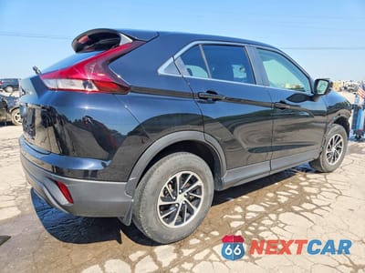 Trzecie zdjęcie samochodu z tyłu: 2022 MITSUBISHI ECLIPSE CROSS ES VIN:JA4ATUAA4NZ047474 - miniatura