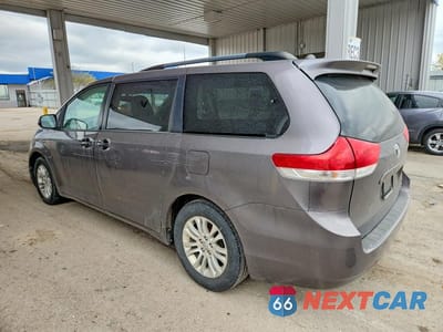 Drugie zdjęcie samochodu z przodu: 2014 TOYOTA SIENNA XLE 8-PASSENGER VIN:5TDYK3DC3ES512343 - miniatura