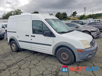 Czwarte zdjęcie samochodu z boku: 2013 FORD TRANSIT CONNECT XL VIN:NM0LS7CN4DT125964 - miniatura