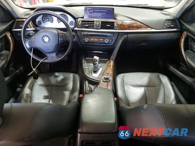 Zdjęcie 8 z 11 samochodu: 2013 BMW 328 XI SULEV VIN:WBA3B5C59DF593627 - miniatura