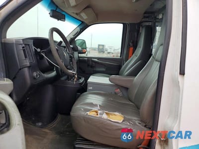 Zdjęcie 7 z 14 samochodu: 2013 CHEVROLET EXPRESS G2500 VIN:1GCWGFCA1D1903190 - miniatura