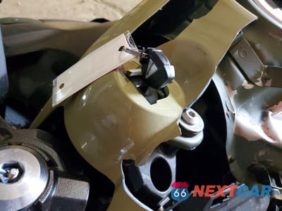 Zdjęcie 8 z 9 samochodu: 2024 KAWASAKI EX650 P VIN:ML5EXEP1XRDAC3720 - miniatura