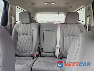 Zdjęcie 10 z 13 samochodu: 2012 CHEVROLET TRAVERSE LS VIN:1GNKRFED3CJ373276 - miniatura