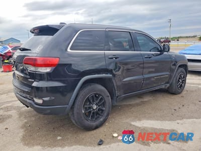 Trzecie zdjęcie samochodu z tyłu: 2018 JEEP GRAND CHEROKEE LAREDO VIN:1C4RJFAGXJC135425 - miniatura