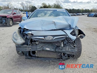 Piąte zdjęcie samochodu w środku: 2014 HYUNDAI ACCENT GLS VIN:KMHCT4AE6EU696879 - miniatura