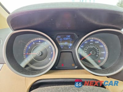 Zdjęcie 9 z 12 samochodu: 2011 HYUNDAI ELANTRA LIMITED VIN:KMHDH4AE5BU095190 - miniatura