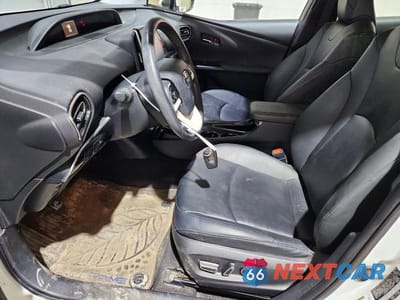 Zdjęcie 7 z 13 samochodu: 2017 TOYOTA PRIUS PRIME PREMIUM VIN:JTDKARFP1H3028849 - miniatura