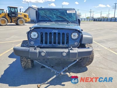 Piąte zdjęcie samochodu w środku: 2017 JEEP WRANGLER UNLIMITED RUBICON VIN:1C4BJWFG3HL651100 - miniatura