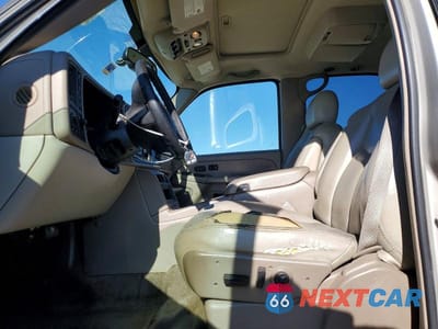 Zdjęcie 7 z 13 samochodu: 2005 CHEVROLET TAHOE K1500 VIN:1GNEK13T35R221629 - miniatura