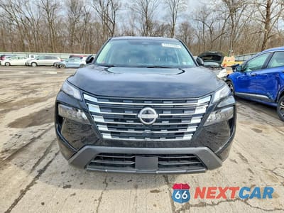 Piąte zdjęcie samochodu w środku: 2026 NISSAN ROGUE SV VIN:5N1BT3BBXTC671769 - miniatura