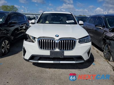 Piąte zdjęcie samochodu w środku: 2022 BMW X3 XDRIVE30I VIN:WBX57DP05NN126012 - miniatura