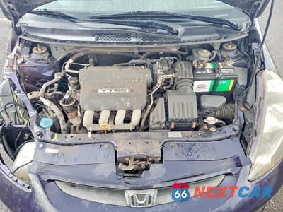 Zdjęcie 11 z 12 samochodu: 2008 HONDA FIT SPORT VIN:JHMGD38678S022931 - miniatura