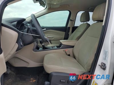 Zdjęcie 7 z 12 samochodu: 2017 FORD ESCAPE SE VIN:1FMCU0GD0HUA60869 - miniatura