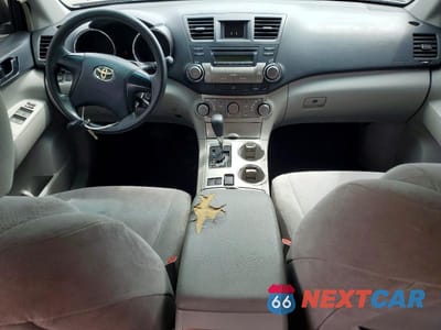 Zdjęcie 8 z 12 samochodu: 2012 TOYOTA HIGHLANDER BASE VIN:5TDZA3EH1CS017704 - miniatura