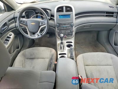 Zdjęcie 8 z 11 samochodu: 2014 CHEVROLET MALIBU LS VIN:1G11B5SL4EF245688 - miniatura