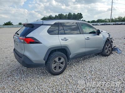 Trzecie zdjęcie samochodu z tyłu: 2024 TOYOTA RAV4 XLE VIN:2T3W1RFV2RW309587 - miniatura