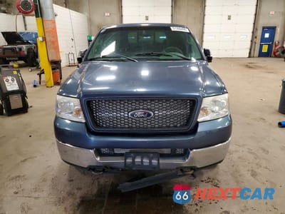 Piąte zdjęcie samochodu w środku: 2005 FORD F150 VIN:1FTPX14525NB94532 - miniatura