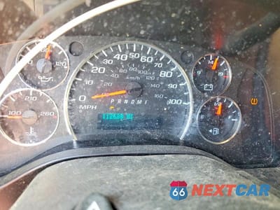 Zdjęcie 9 z 13 samochodu: 2021 CHEVROLET EXPRESS 2500 CARGO UTILITY / SERVICE VAN VIN:1GCWGAFP5M1249197 - miniatura