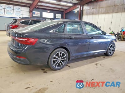 Trzecie zdjęcie samochodu z tyłu: 2025 VOLKSWAGEN JETTA SPORT VIN:3VWBX7BU6SM084125 - miniatura