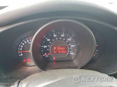 Zdjęcie 9 z 13 samochodu: 2016 KIA SOUL BASE VIN:KNDJN2A25G7369083 - miniatura