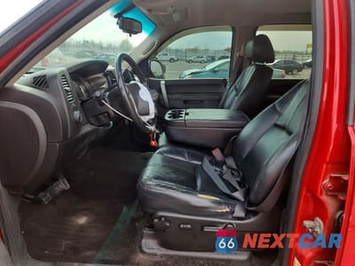 Zdjęcie 7 z 11 samochodu: 2011 GMC SIERRA VIN:3GTP2VE30BG248983 - miniatura