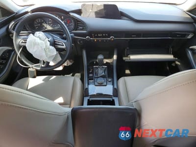 Zdjęcie 8 z 12 samochodu: 2023 MAZDA 3 PREFERRED VIN:3MZBPACMXPM371020 - miniatura