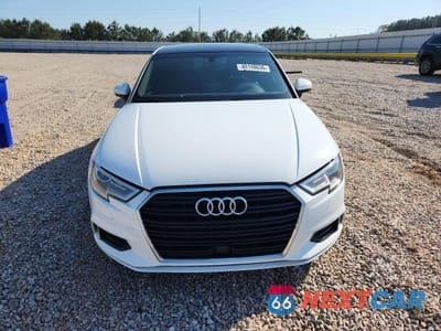 Piąte zdjęcie samochodu w środku: 2017 AUDI A3 PREMIUM VIN:WAUAUGFF3H1074867 - miniatura
