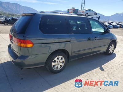 Trzecie zdjęcie samochodu z tyłu: 2004 HONDA ODYSSEY EXL VIN:5FNRL18954B074318 - miniatura