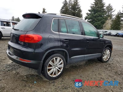 Trzecie zdjęcie samochodu z tyłu: 2015 VOLKSWAGEN TIGUAN S VIN:WVGBV7AX5FW580202 - miniatura